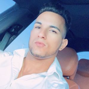 Meet your Posher, Yoel perez